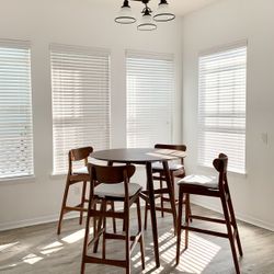 George Oliver Ralphy Round Dining Table