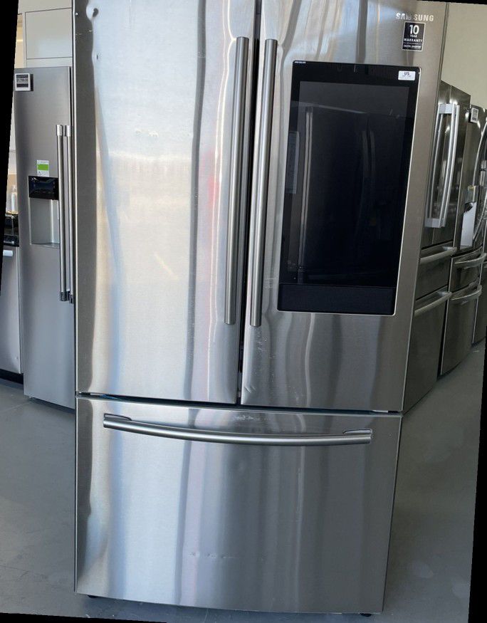 NEW Samsung Family Hub Family Hub 25.1-cu ft French Door Refrigerator with Ice Maker (Stainless Steel) ENERGY STAR