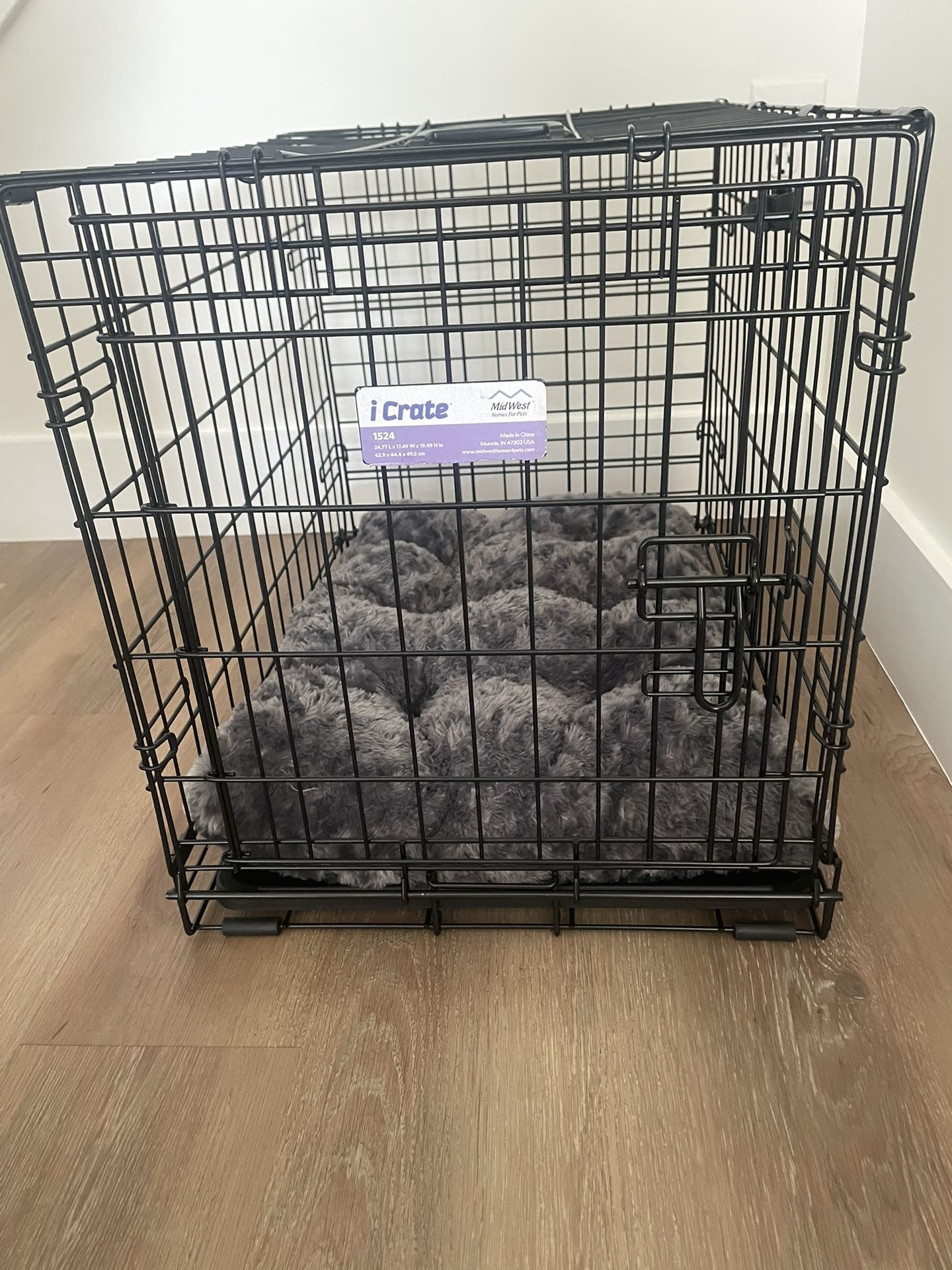 Single Door Dog Crate With Bed for Small/Medium Size Dogs