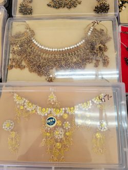 Really Beautiful And Antique Necklace Sets With Earrings