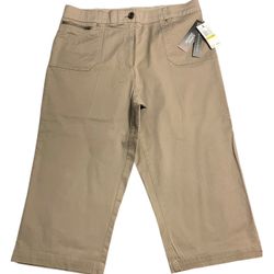 NWT- Counterparts Women’s Capris – Size 14