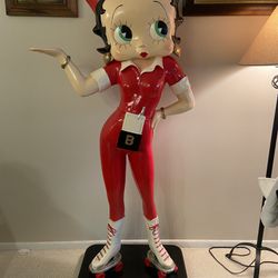 RARE Life Size Betty Boop Waitress Skating Pub Bar Car Hop Restaurant Statue