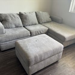 Sectional Couch With Ottoman