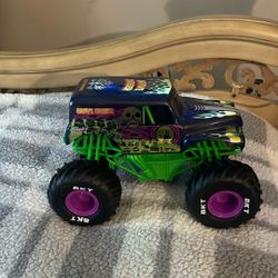 Grave Digger Monster Truck, Toy, 20 Inch