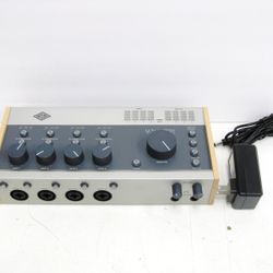 Universal Audio Volt 476P USB-C Audio Recording Interface w/ Midi