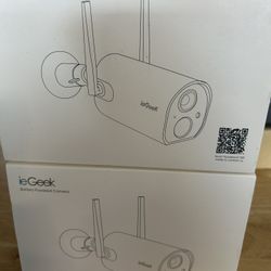brand New Wireless Solar/Battery Camera 