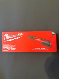 Milwaukee M12.     3/8 ratchet