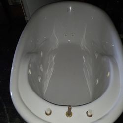 Whirlpool Tub Brand New Never Installed