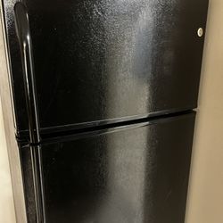 Black Refrigerator  (Need gone)