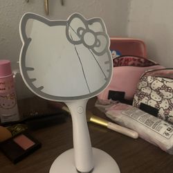 Hello Kitty Mirror 