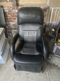 Toy hauler captain chair