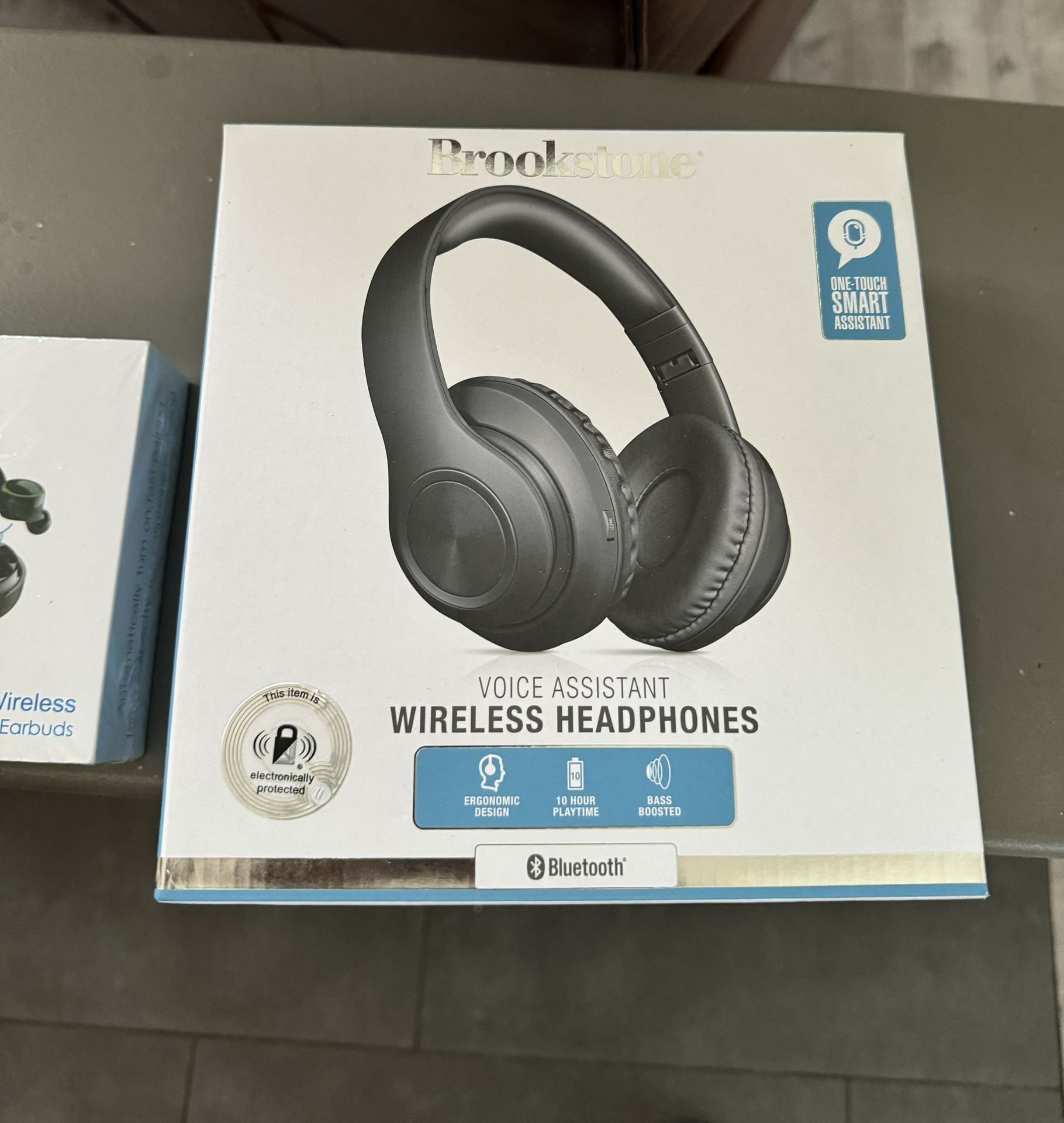 headset and earbuds