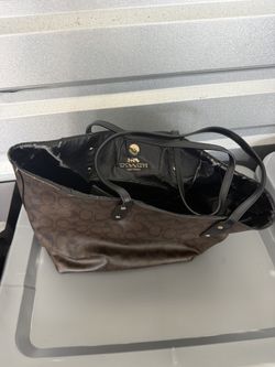 Lot of woman bags