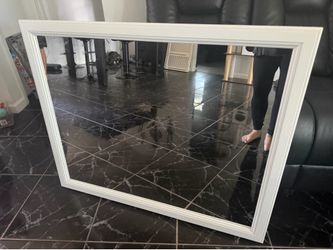 Gorgeous heavy white wall mirror 42 x 34