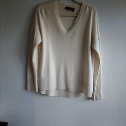 Theory Off White Long Sleeve Sweater In XL