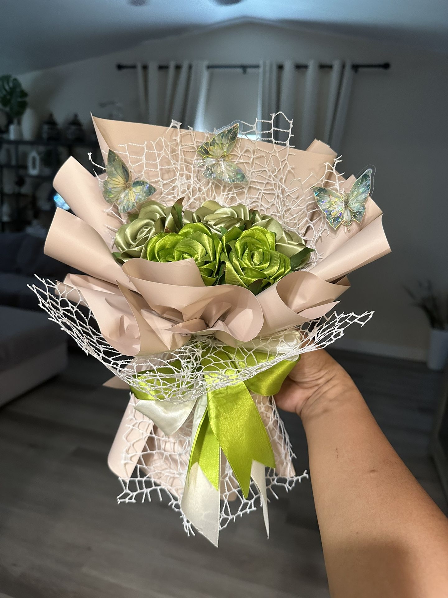 Green Roses Satin Eternal Flowers