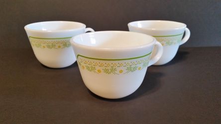 Vintage Pyrex Milk Glass Tea Cups (3)