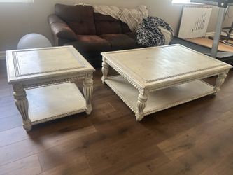 Coffee table and end table set