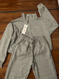 Alo sweatsuit