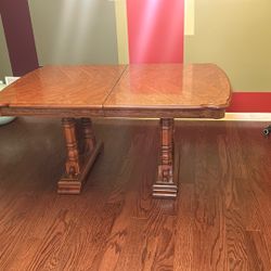 Antique Table /clock /Bedroom