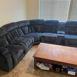New Reclining Sectional.  Grey Plush Velvet.  124x111x40H.  Free Delivery!