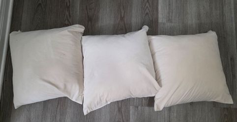 Three Miulee Zippered Throw Pillows