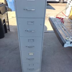 Filing Cabinet Five Drawer Good Shape 75th Ave Indian School No Offers No Trades $20 Cash Serious Buyers Only Please