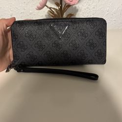 Guess Wallet 