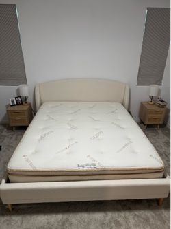 Like New Saatva California King Mattress - Latex Hybrid