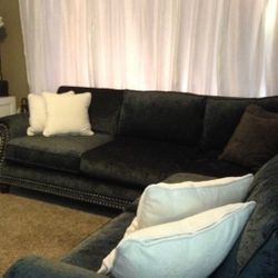 Black Upholstered Sectional Sofa 