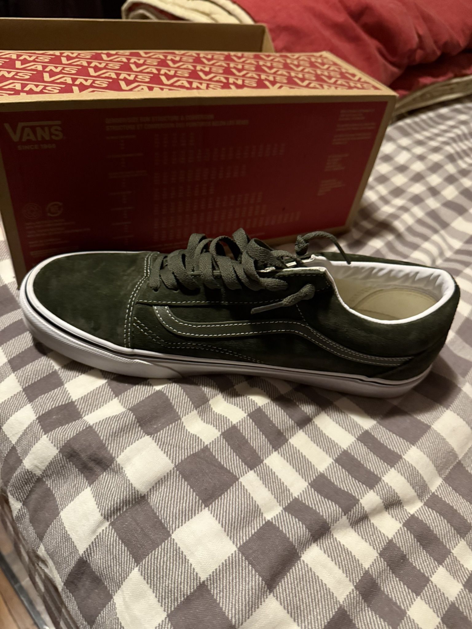 Olive green vans never worn 