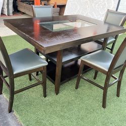 Bar height, Dining Table with chairs