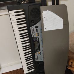 piano + table 