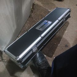 Hardkorr Light Case With Keys 