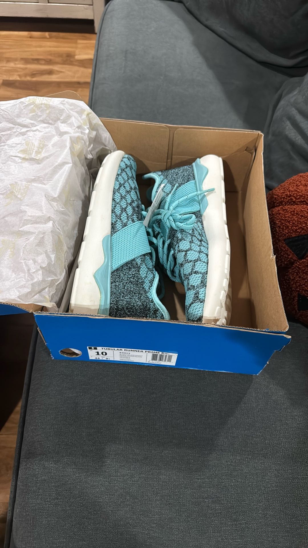 Tubular Runner Prime Knit