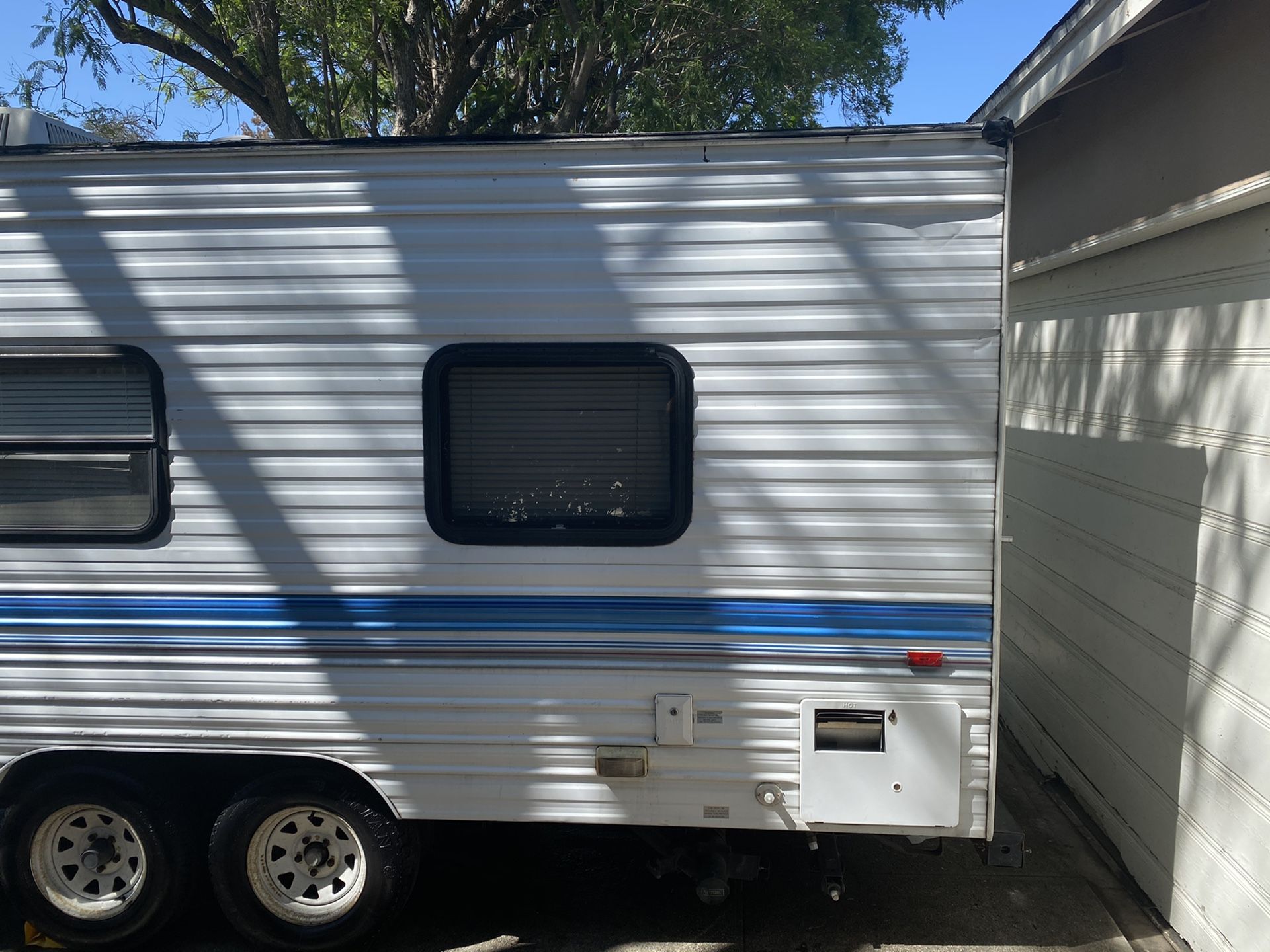 1996 Prowler 21FT Travel Trailer for Sale in Los Angeles, CA OfferUp