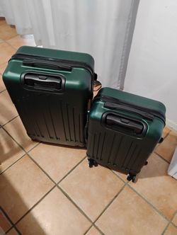 2 Piece Suitcase Sets , Like New .OBO