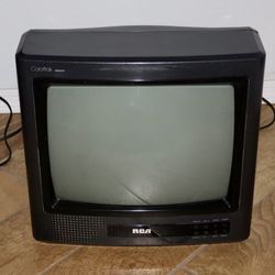 RCA E13169GM 13 in CRT TV - Vintage Gaming