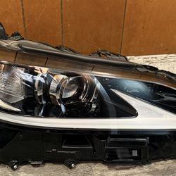 2022 Lexus ES-350 Right side head light xenon
