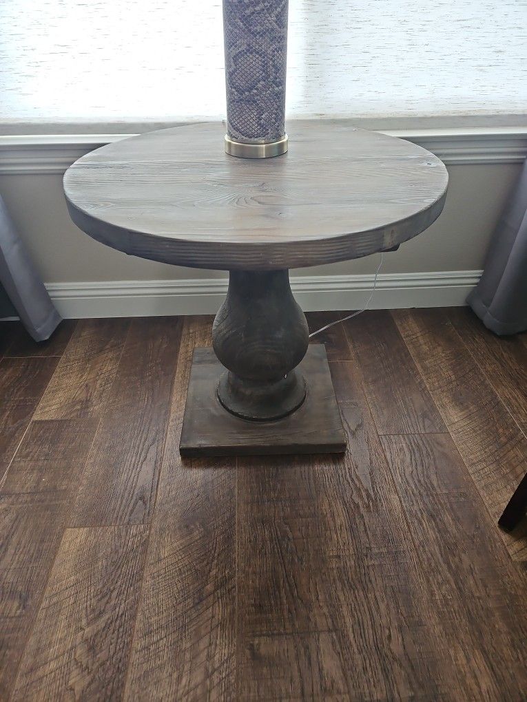 Farmhouse Rustic End Table