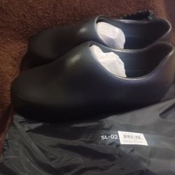 Yzy SL-02 Size 9 (Fits More Like 10)