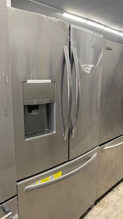 French Door Frigidaire Fridge !