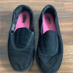 Skechers  BLACK Go Walk 3 Athletic Slip On Walking Shoe Womens Size 9