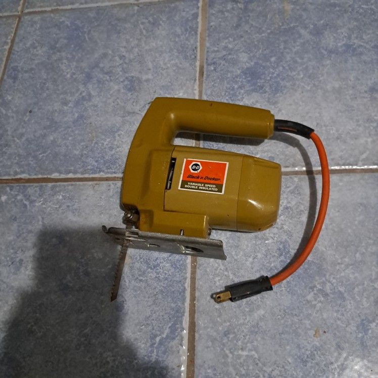 Used Black & Decker Sigsaw