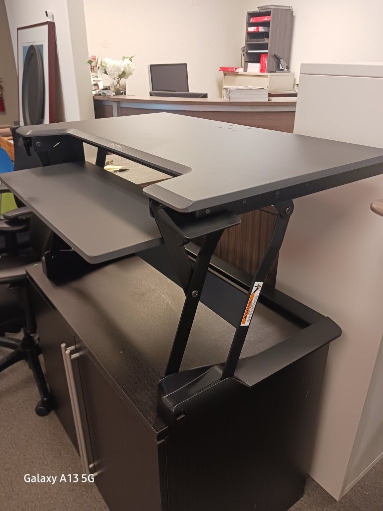 Standing Desk for Sale in Montclair, CA OfferUp