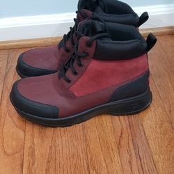 Mens Ugg Duck Boots EMMET size 8 Like New