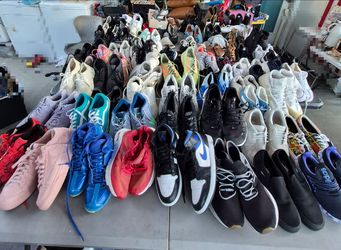 Lote de zapatos diferentes marcas 70 pares