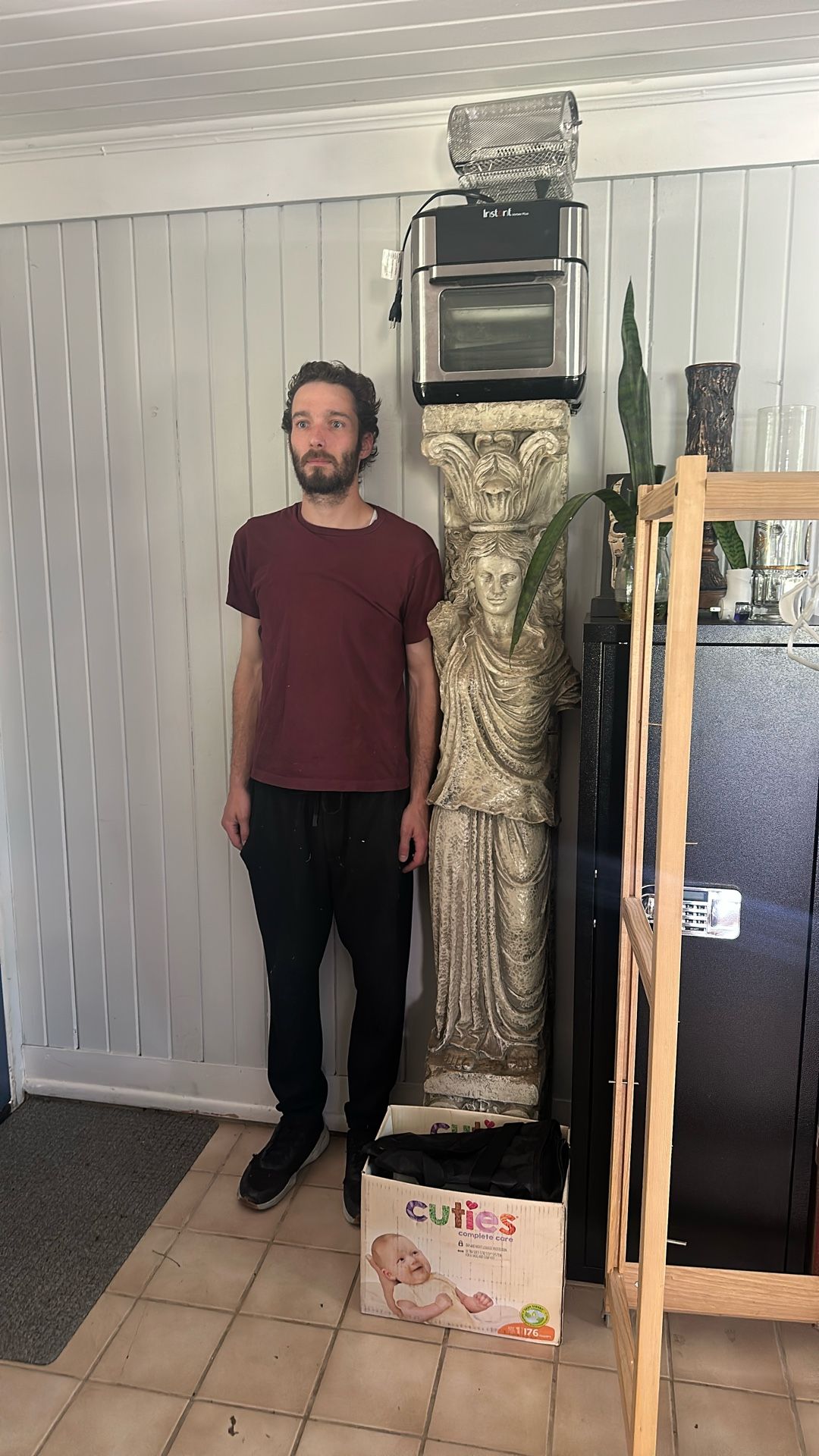 Cleopatra Statue/ Boy