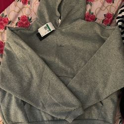 Men’s Nike Standard Issue Hoodie