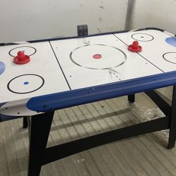 Air Hockey Table